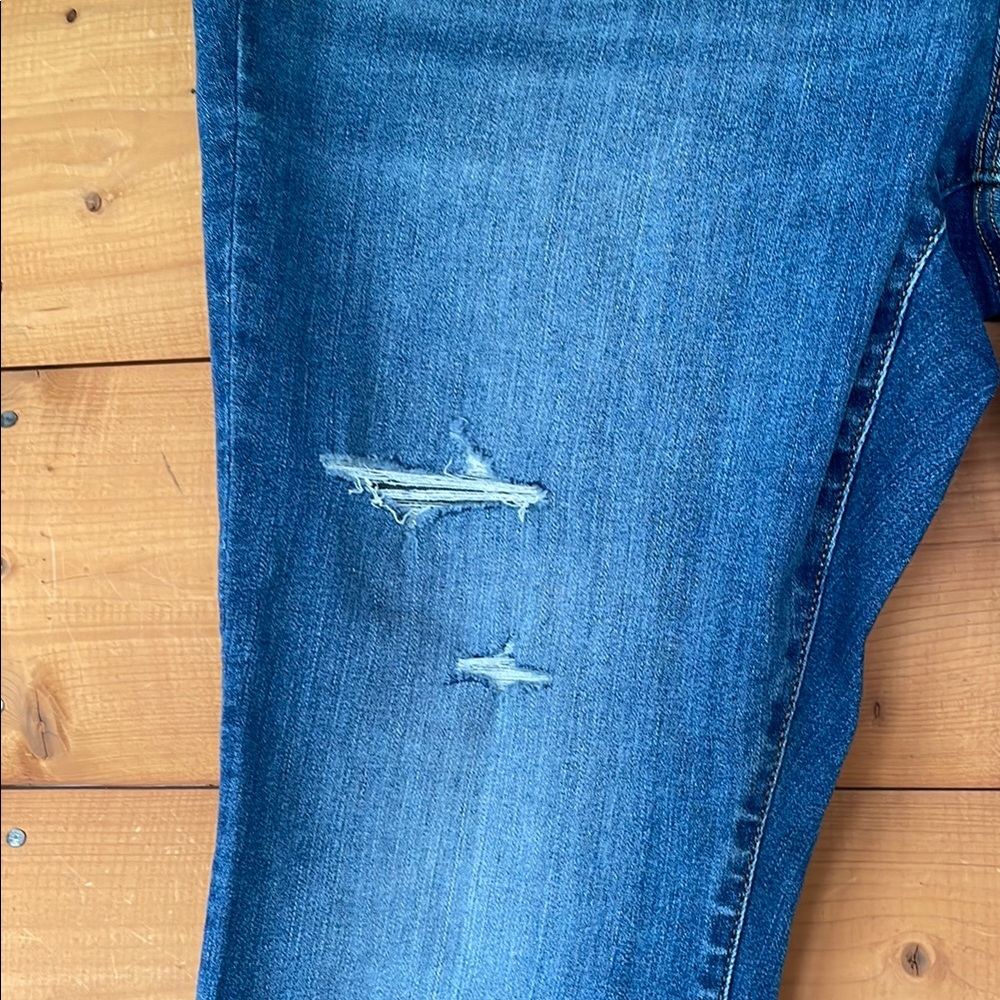 Universal Threads Distressed High Rise Skinny Jeans Plus Size 18 New with Tags - Picture 4 of 11
